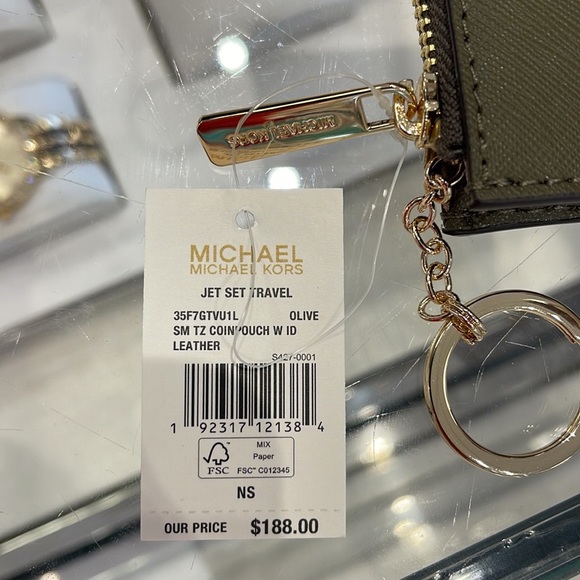 MICHAEL KORS SMALL TOP ZIP COINPOUCH WITH ID KEYCHAIN CARDHOLDER WALLET
OLIVE - Picture 16 of 16